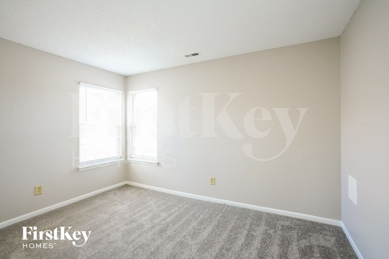5338 Cliff Ridge Dr - Photo 7 of 15