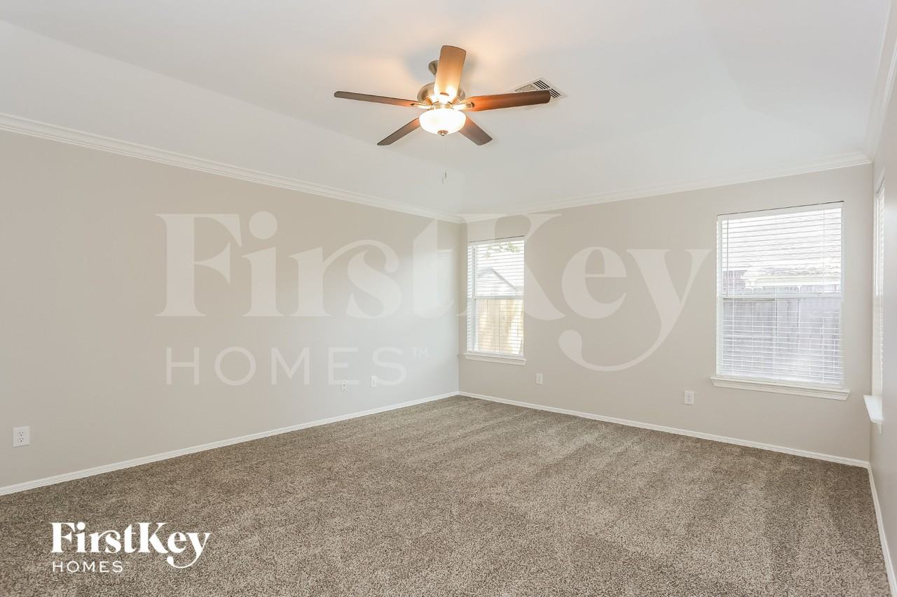 18418 Polo Meadow Dr - Photo 7 of 15