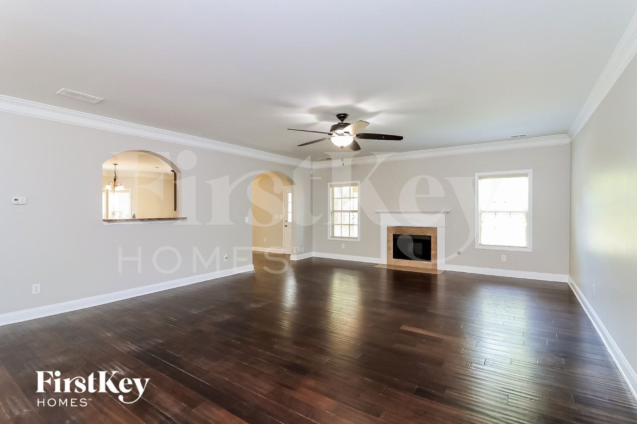 43 Mallard Glenn Dr - Photo 2 of 15