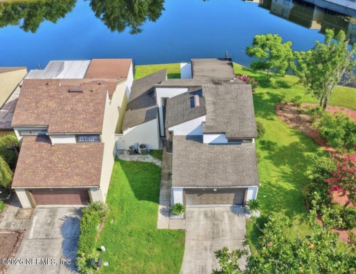 7812 Linkside Dr - Photo 4 of 19