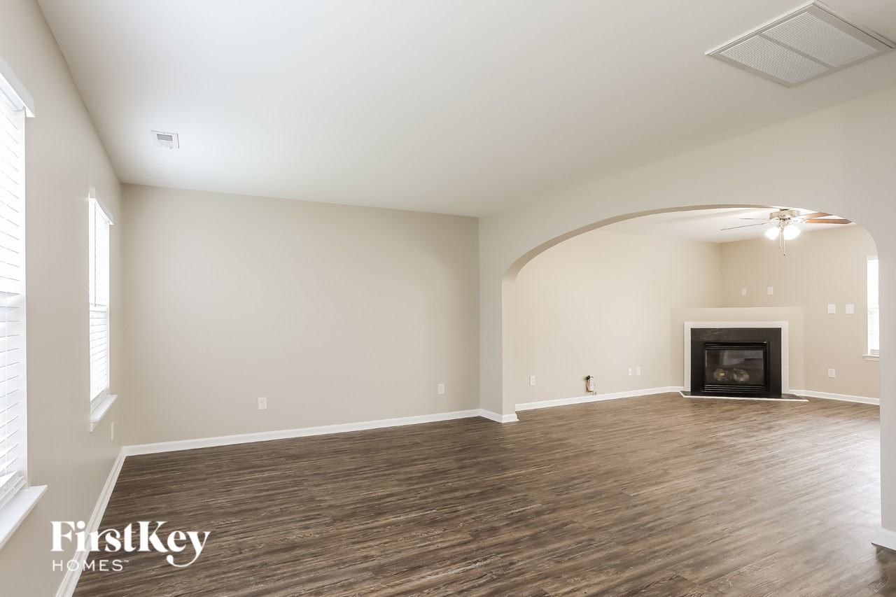 5 Stepney Ct - Photo 4 of 15