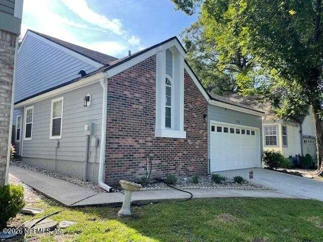 7755 Mystic Point Ct E - Photo 3 of 18