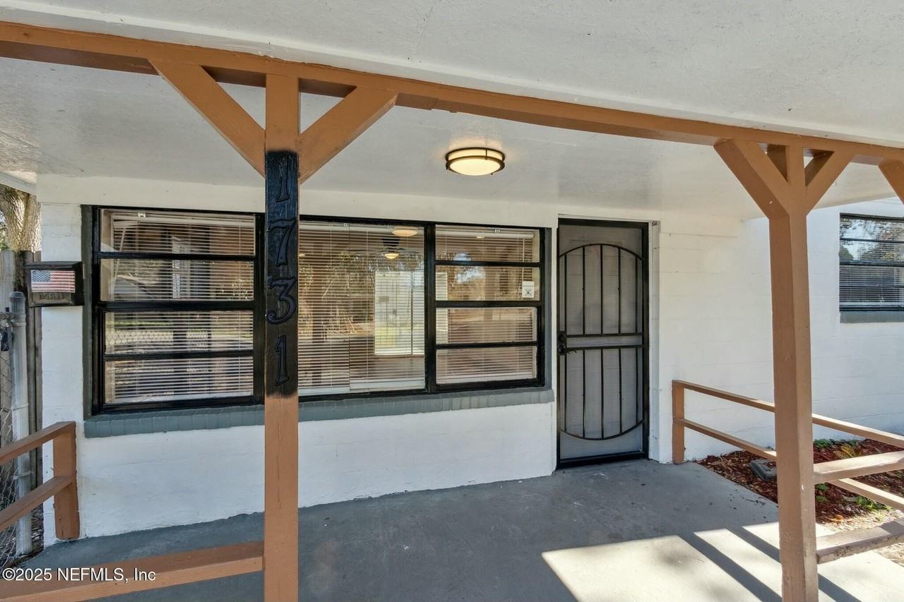 1731 Cortez Rd - Photo 6 of 32