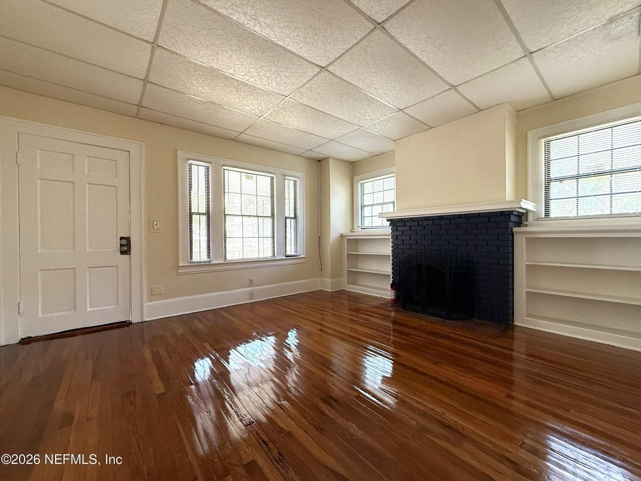 2622 College St - Photo 4 of 16