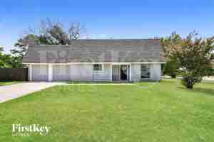 featured image of 3603 Canary Dr