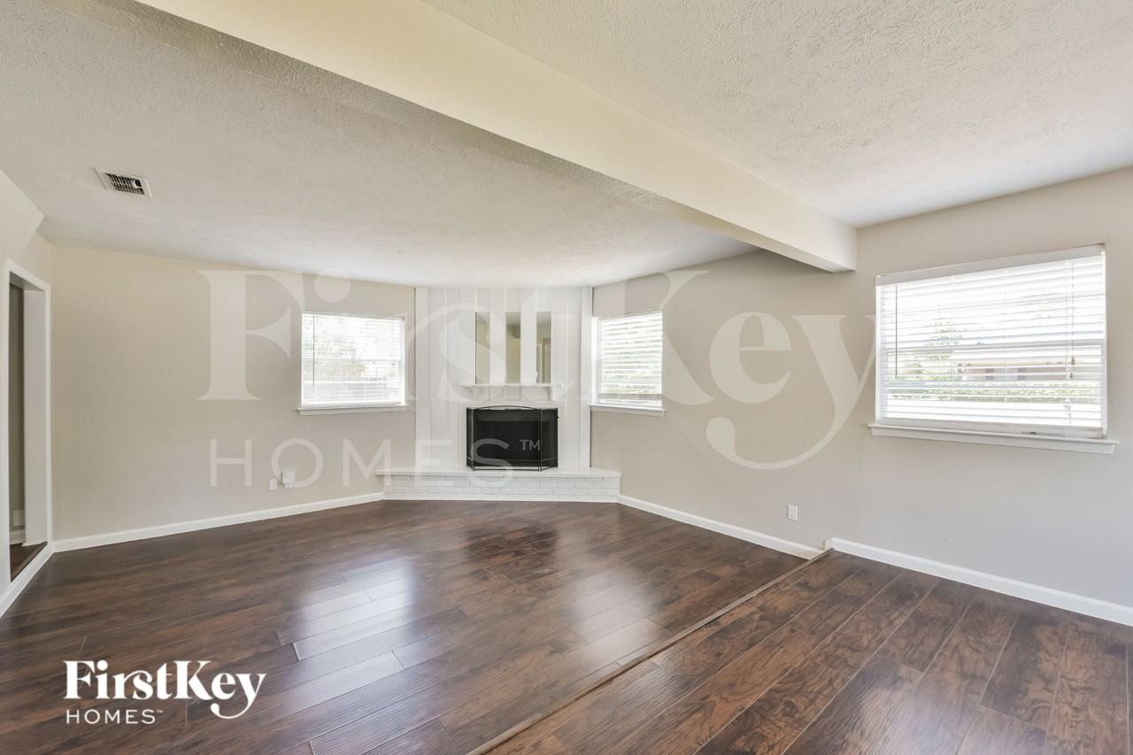 3603 Canary Dr - Photo 3 of 15