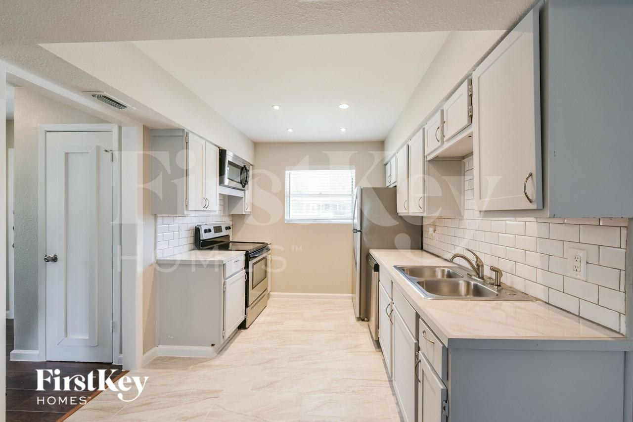 3603 Canary Dr - Photo 6 of 15