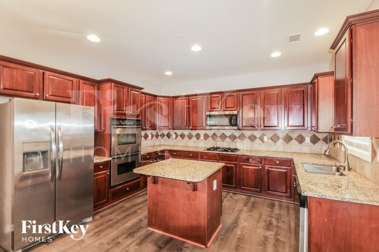 1720 Maybell Trl - Photo 6 of 16