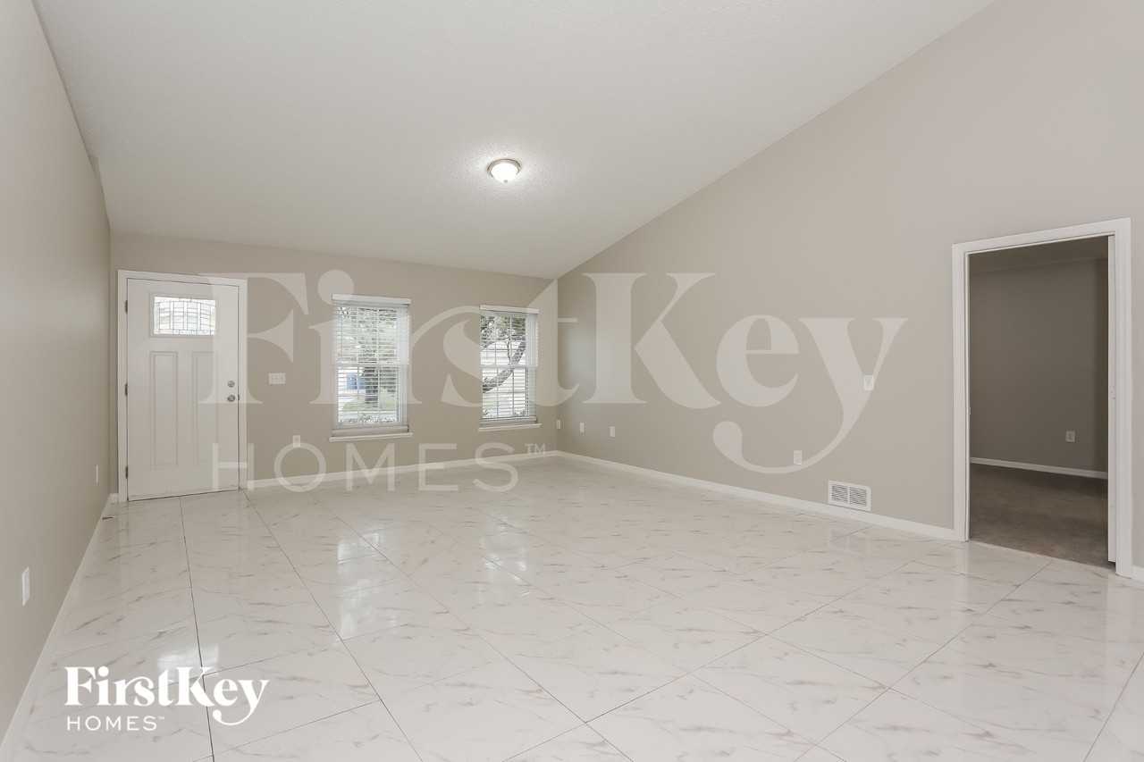 12308 Hickory Forest Rd - Photo 5 of 16