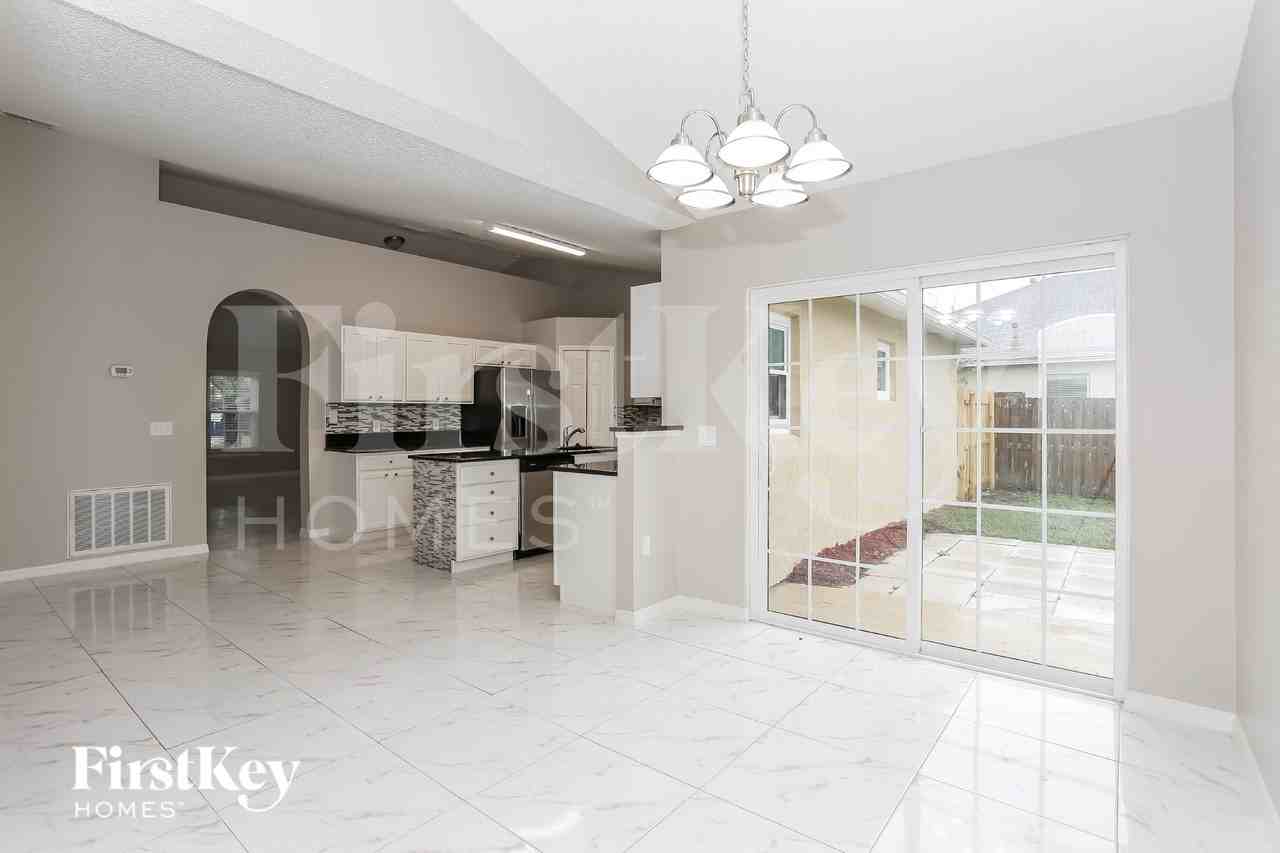 12308 Hickory Forest Rd - Photo 7 of 16