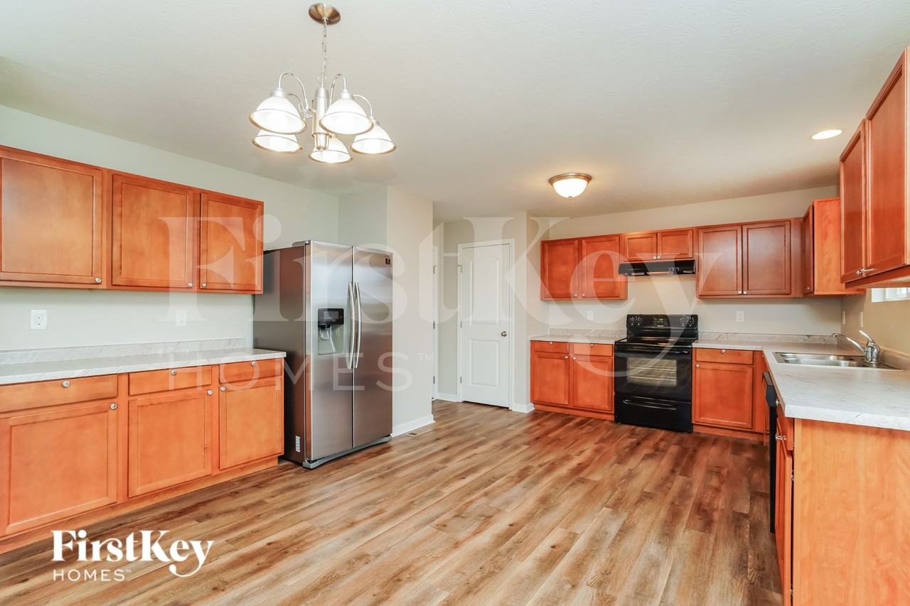 8790 Conestoga Valley Dr - Photo 6 of 15