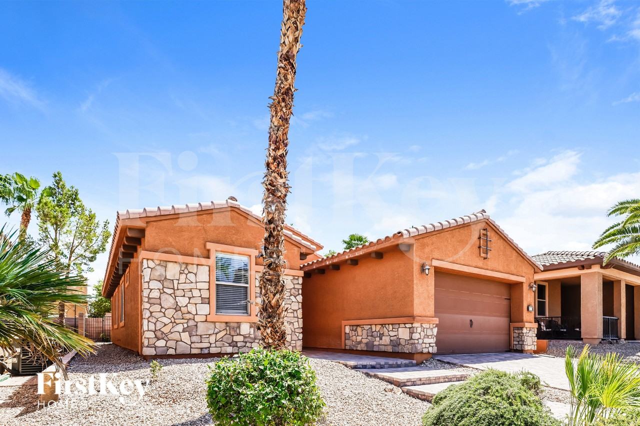 1044 Via Camelia St - Photo 2 of 16