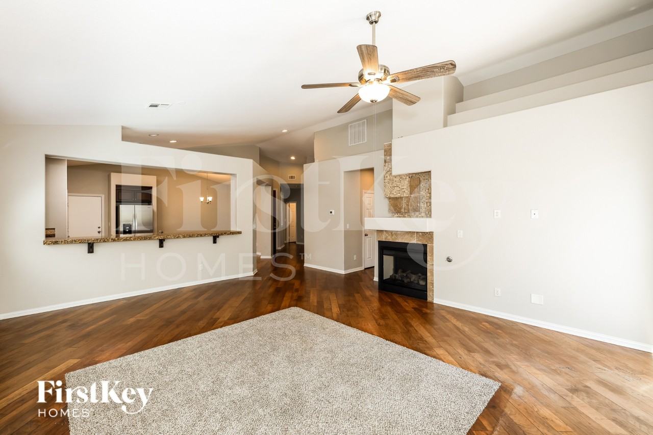 1044 Via Camelia St - Photo 6 of 16