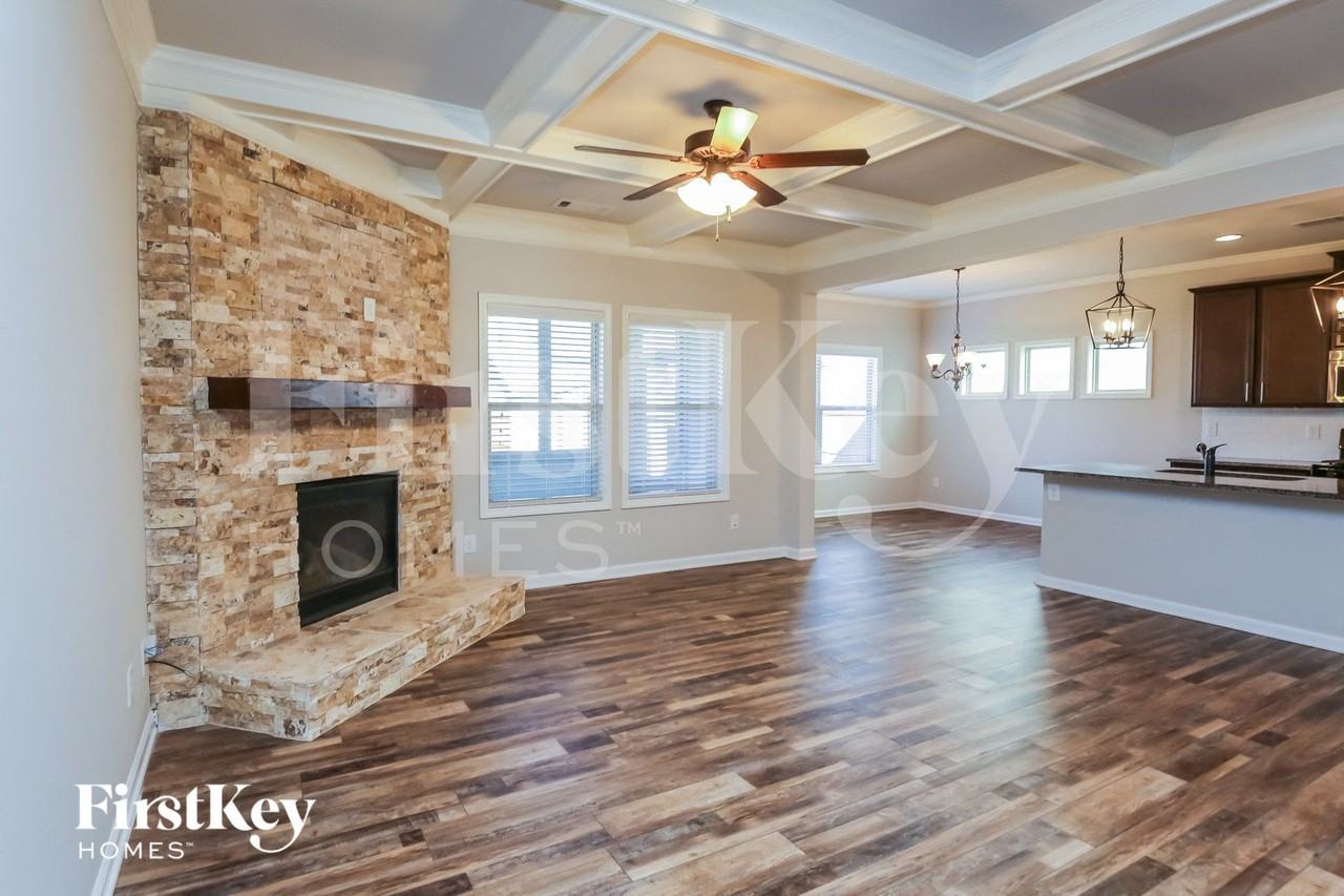 4523 Brayden Dr - Photo 3 of 15