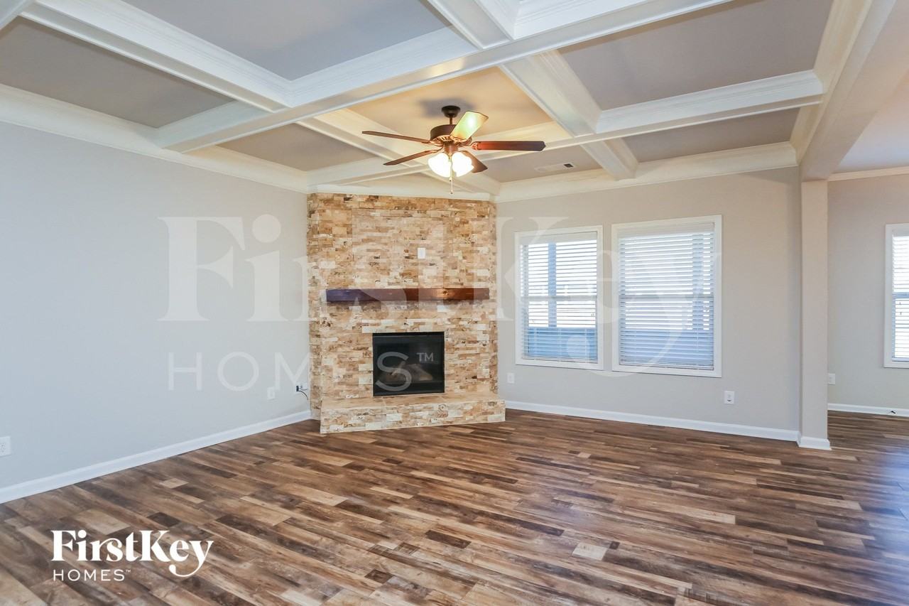 4523 Brayden Dr - Photo 4 of 15