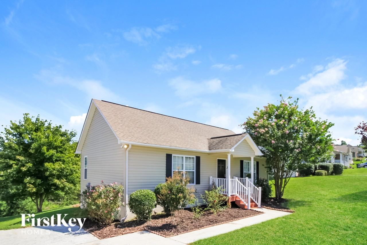 4725 Beckel Ct - Photo 2 of 15