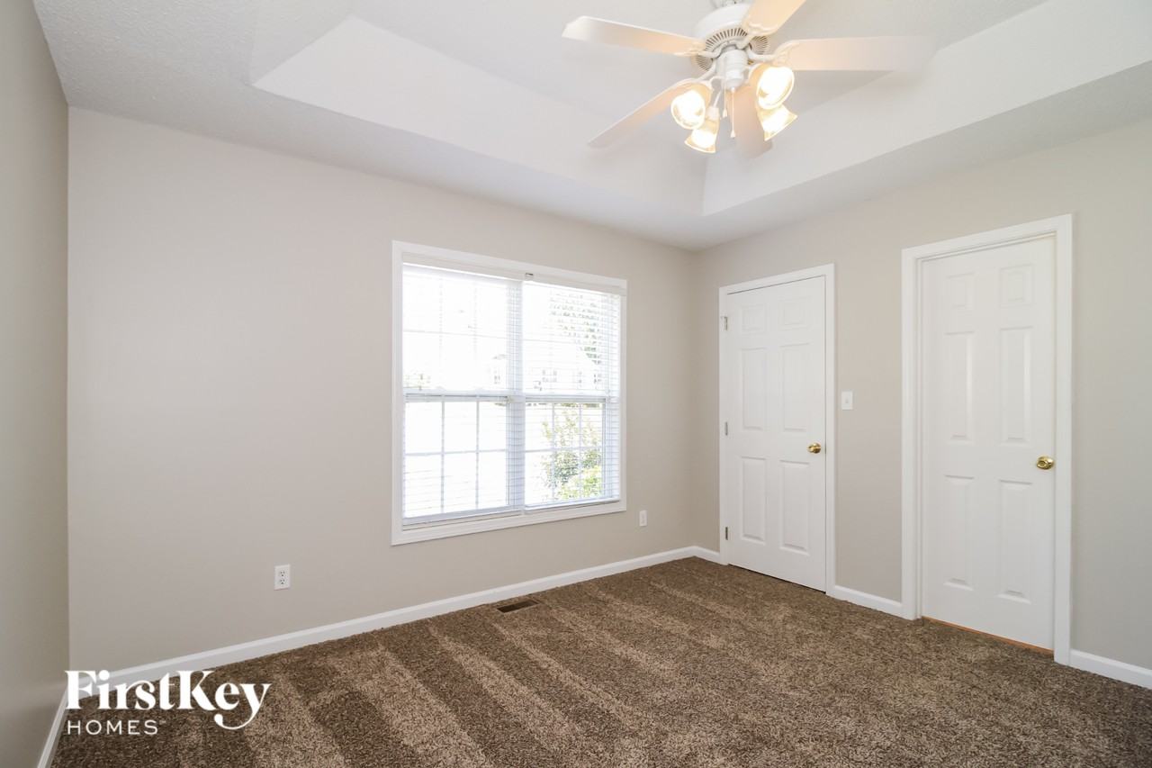 4725 Beckel Ct - Photo 7 of 15