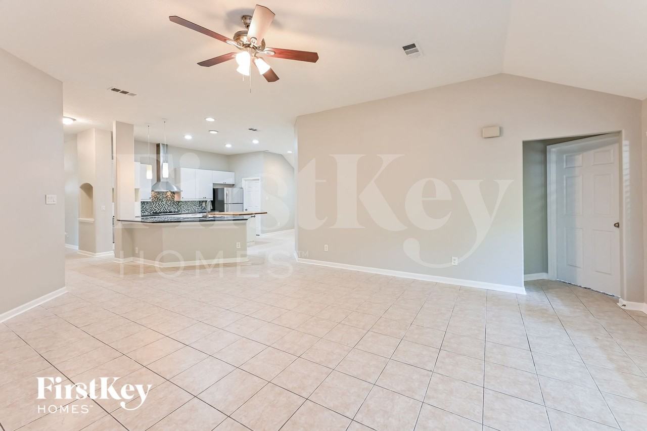 11906 Knoll Bend Ct - Photo 3 of 15