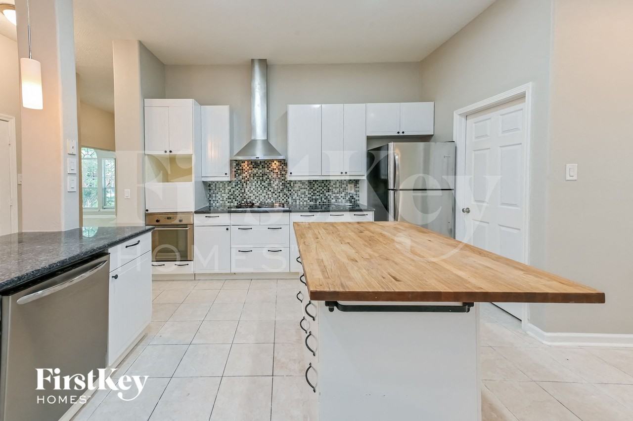 11906 Knoll Bend Ct - Photo 6 of 15