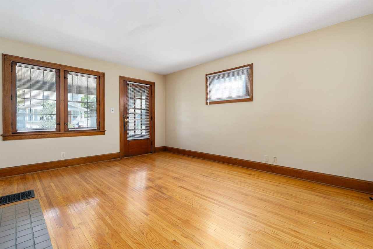 37 E Lakeview Ave - Photo 6 of 24