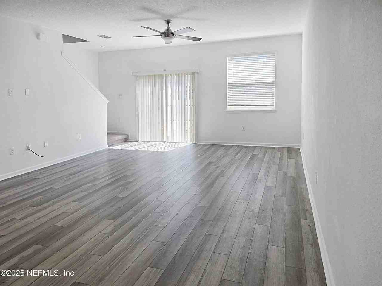 35 Mustard Hill Ct - Photo 2 of 9