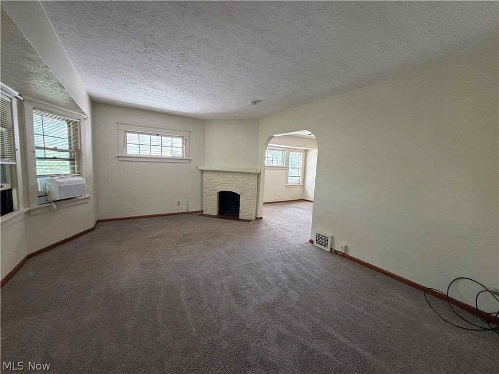 1605 Larchmont Ave - Photo 2 of 28