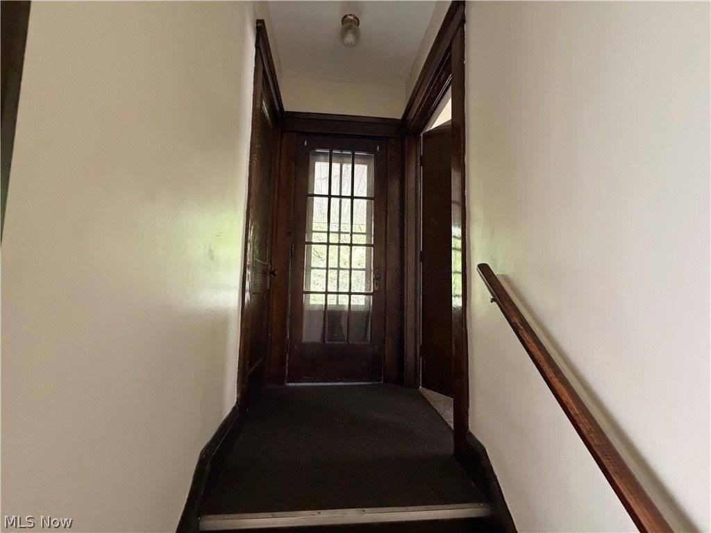 1605 Larchmont Ave - Photo 6 of 28