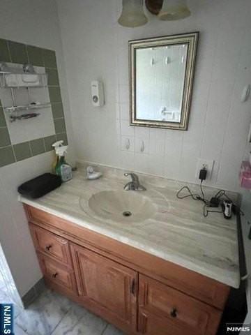 2 Deberg Dr - Photo 7 of 19