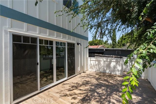 744 N Dillon St - Photo 4 of 8