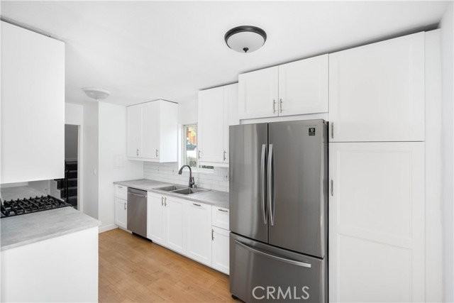 744 N Dillon St - Photo 7 of 8