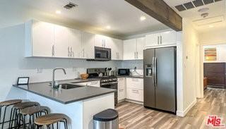 2117 Duane St - Photo 6 of 8