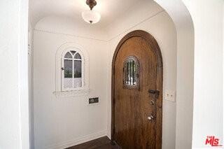 121 S Poinsettia Pl - Photo 3 of 8