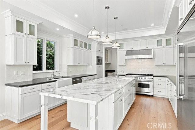 11540 Clover Ave - Photo 7 of 8
