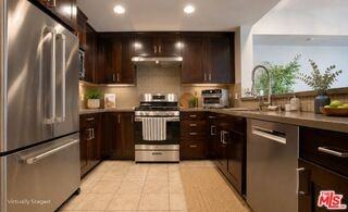 1430 S Beverly Glen Blvd #303 - Photo 2 of 8