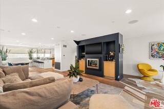 310 Washington Blvd #503 - Photo 4 of 8