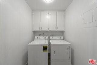 820 Pier Ave #1 - Photo 6 of 8