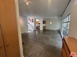 344 Indiana Ave #C - Photo 4 of 7