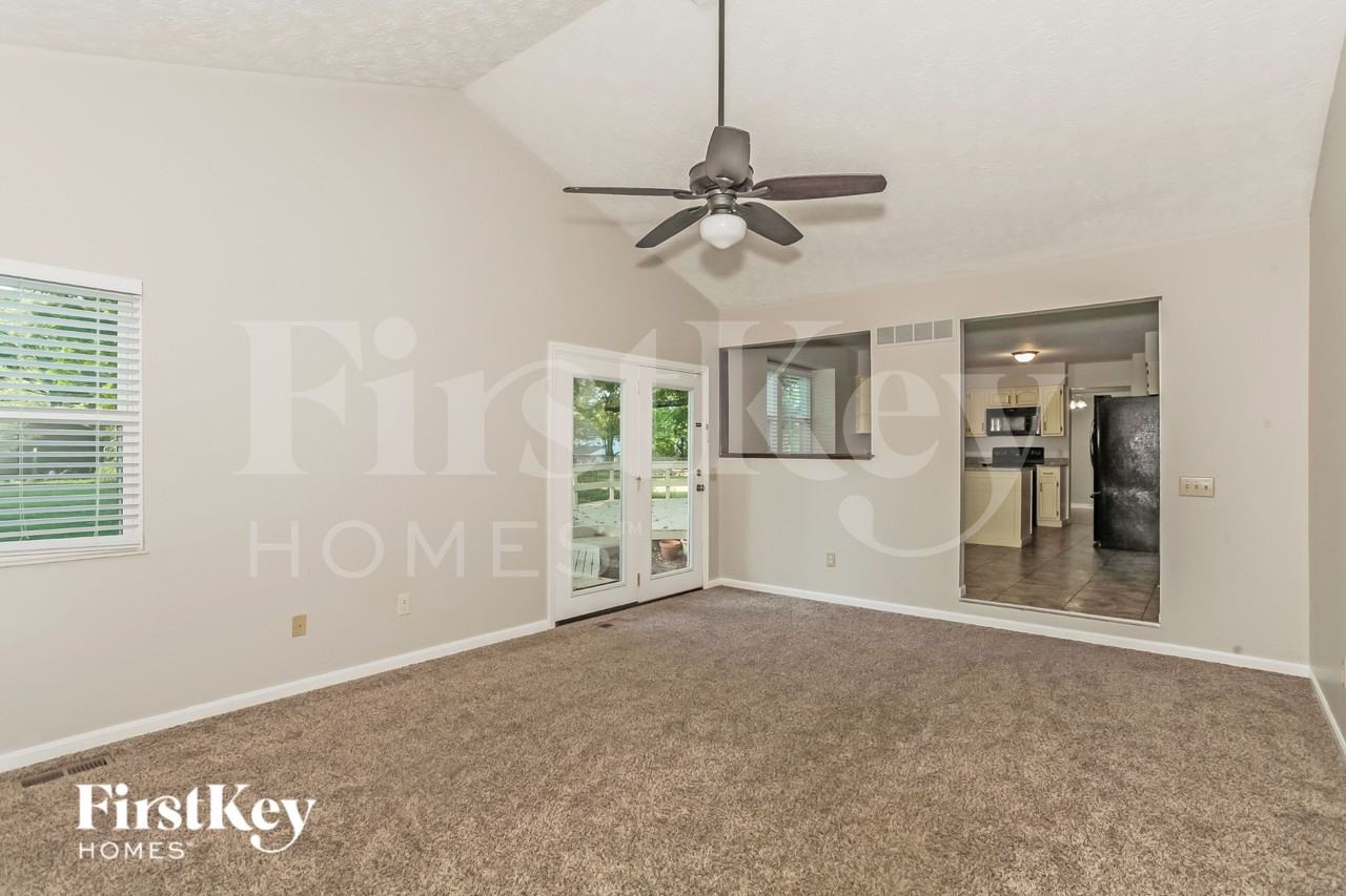 6409 Hummingbird Dr - Photo 4 of 16