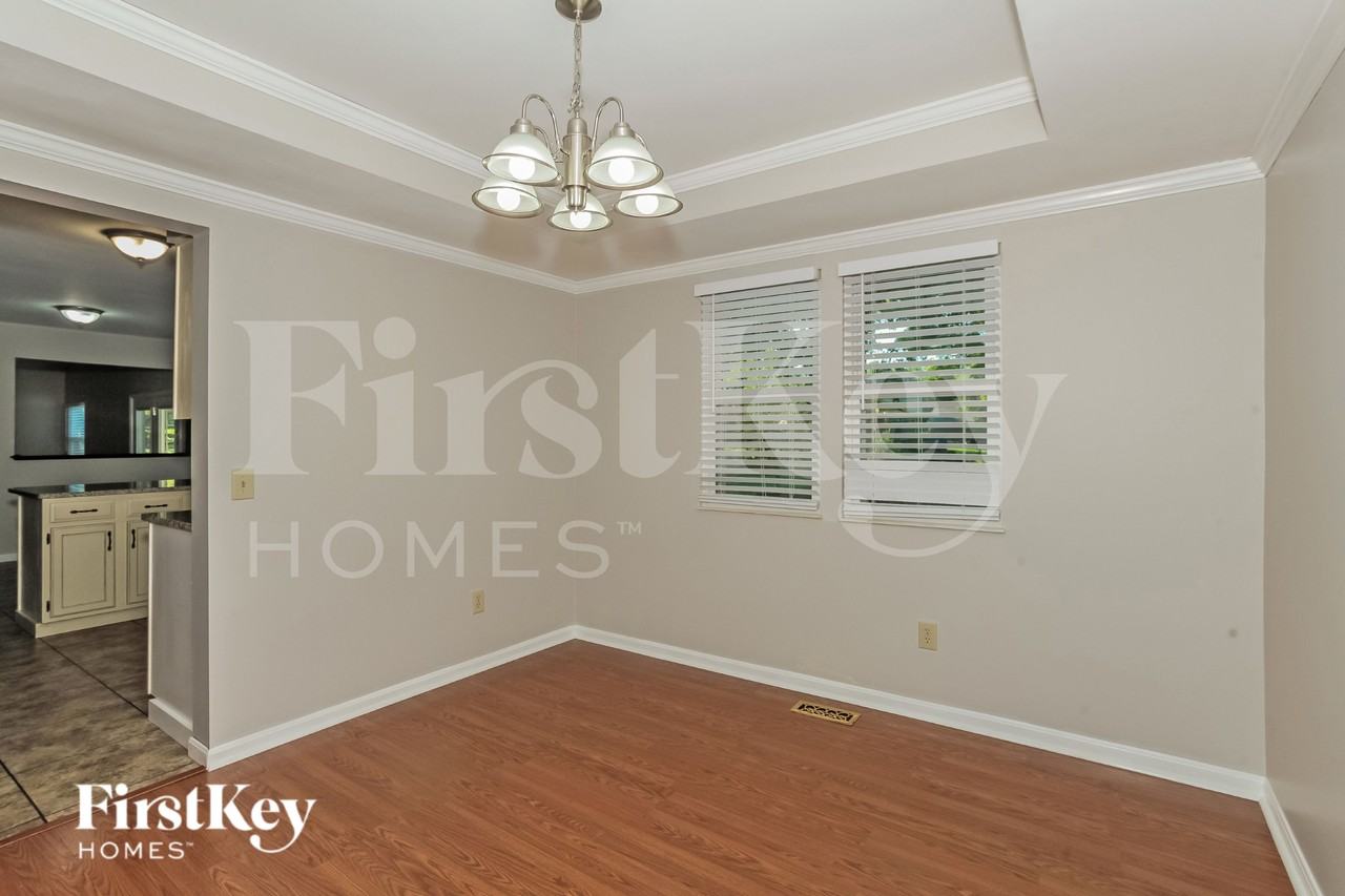 6409 Hummingbird Dr - Photo 5 of 16