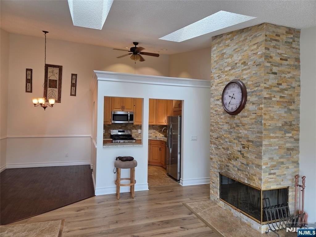 620 Plum Ter - Photo 5 of 28