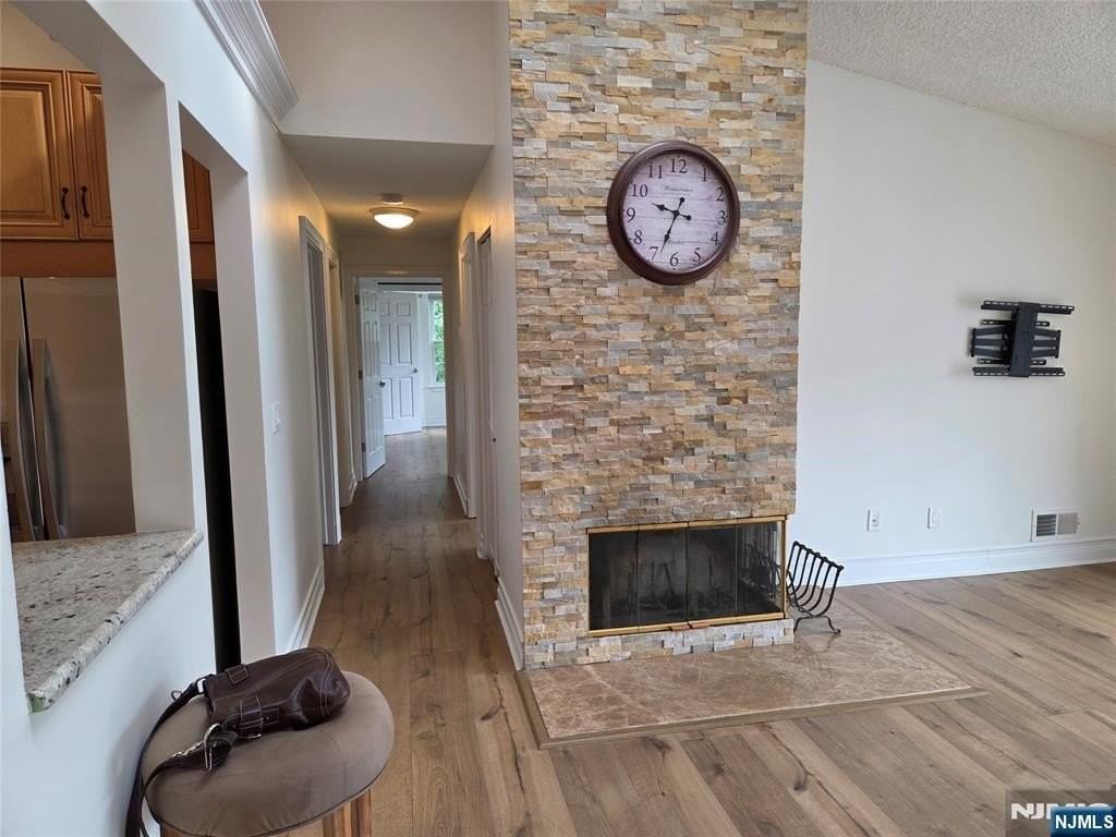 620 Plum Ter - Photo 6 of 28