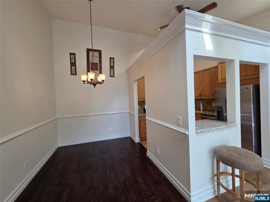 620 Plum Ter - Photo 7 of 28