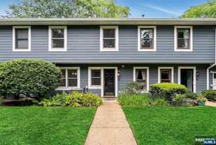 13 Briarwood Ct #E - Photo 1 of 1