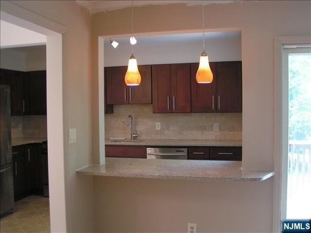 16-06 Jordan Rd - Photo 7 of 23