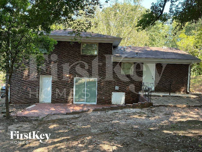 2344 Tiffany Cir - Photo 3 of 3