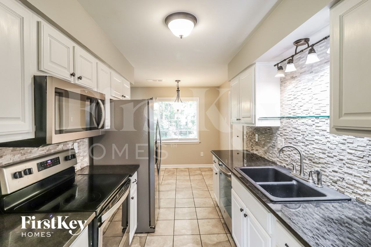 3943 Kimberly Dawn Cv - Photo 7 of 16
