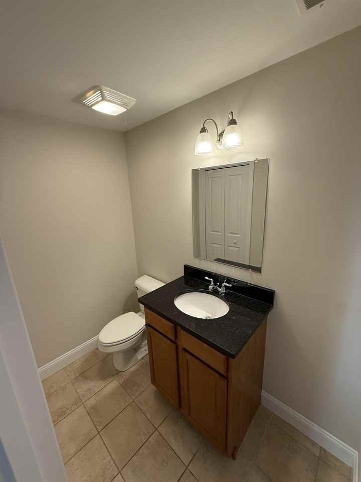 39 Clancy Dr - Photo 7 of 24