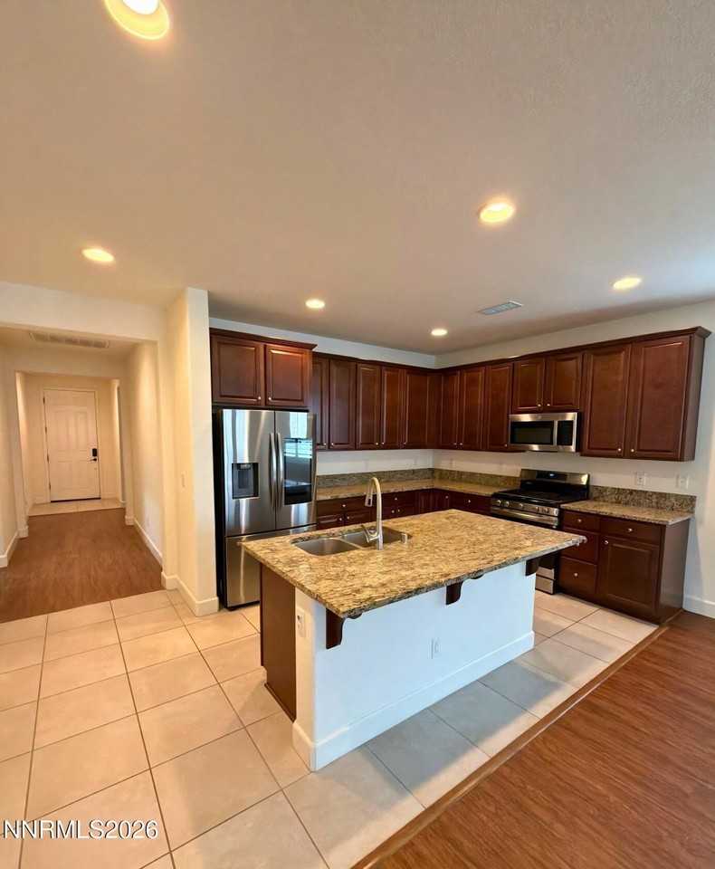 1905 Palacia Pointe Dr - Photo 4 of 20