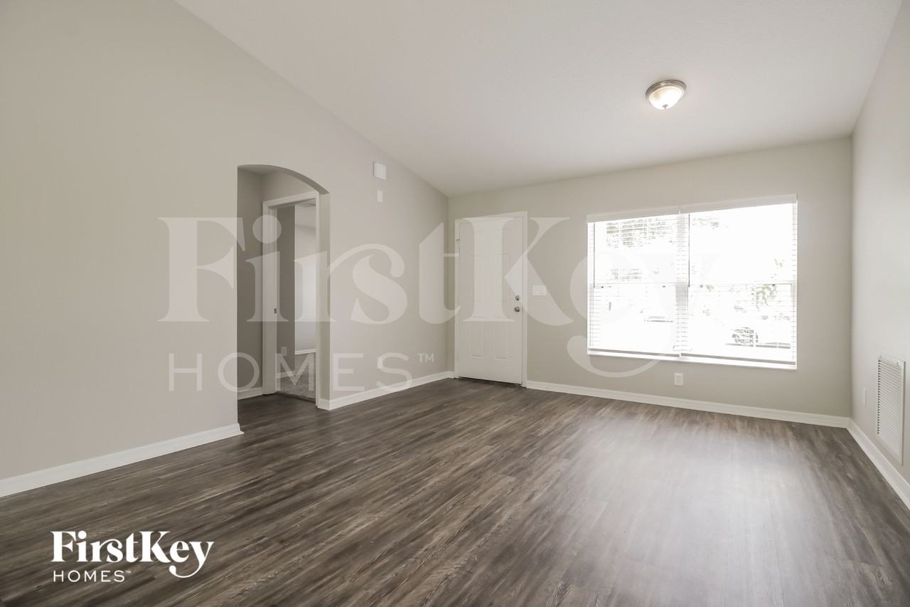 5771 Cinnamon Fern Blvd - Photo 3 of 18