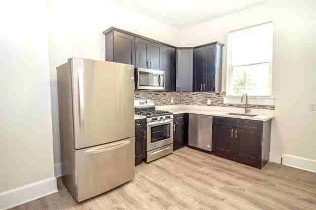 2603 Marengo St #A - Photo 7 of 11